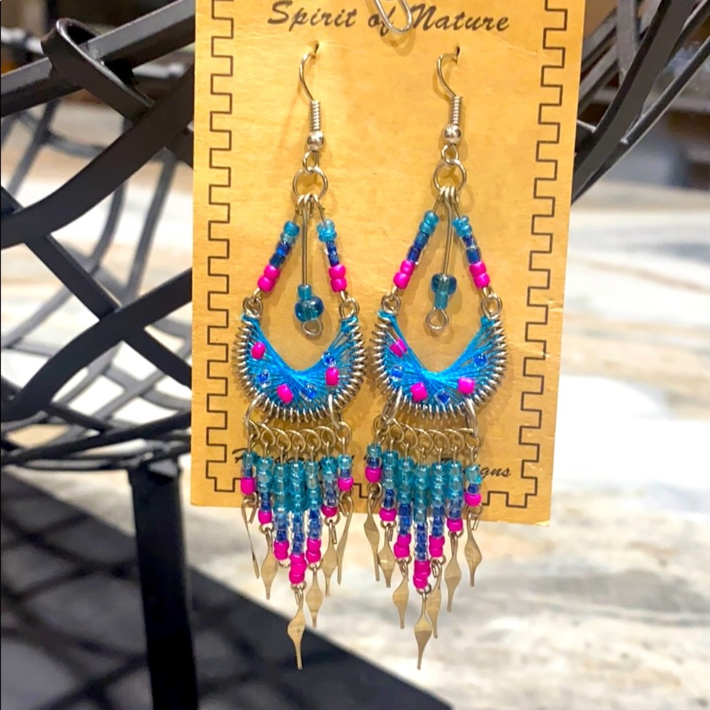💗NWT💗 Gorgeous beaded chandelier earrings 💗⭐️